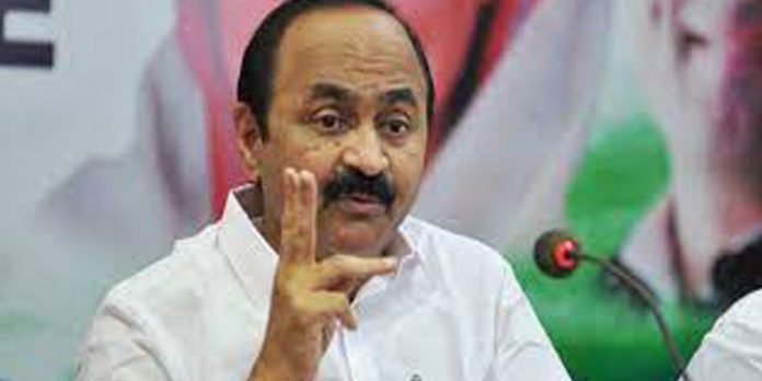 കേരളത്തെ മതപരമായി വേർതിരിക്കാനുള്ള ശ്രമം ; രാഷ്ട്രീയ കൊലപാതകങ്ങളിൽ വി.ഡി സതീശൻ കേരളത്തെ മതപരമായി വേർതിരിക്കാനുള്ള ശ്രമം ; രാഷ്ട്രീയ കൊലപാതകങ്ങളിൽ വി.ഡി സതീശൻ