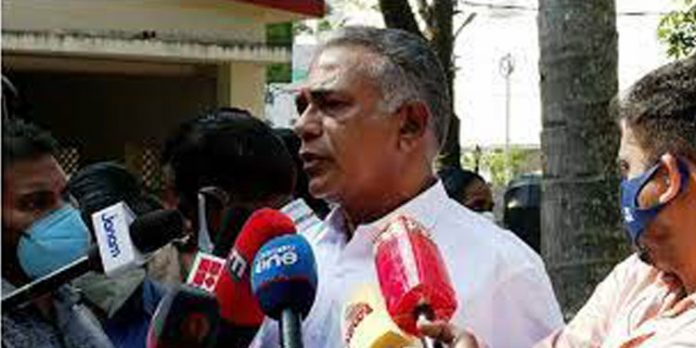 കെ – റെയില് സംസ്ഥാനത്തിനാവശ്യം ; ആശങ്കകള് ദുരീകരിക്കണമെന്ന് സിപിഐ നേതാവ് പ്രകാശ് ബാബു കെ – റെയില് സംസ്ഥാനത്തിനാവശ്യം ; ആശങ്കകള് ദുരീകരിക്കണമെന്ന് സിപിഐ നേതാവ് പ്രകാശ് ബാബു