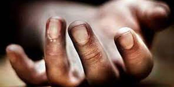 ഉയർന്ന ജാതിക്കാർക്കൊപ്പം ഭക്ഷണം കഴിച്ചതിന് മർദ്ദനമേറ്റ ദളിതൻ മരിച്ചു ഉയർന്ന ജാതിക്കാർക്കൊപ്പം ഭക്ഷണം കഴിച്ചതിന് മർദ്ദനമേറ്റ ദളിതൻ മരിച്ചു