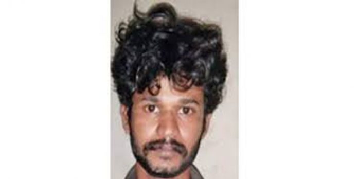 വിവാഹാഭ്യര്ഥന നിരസിച്ചതിന്റെ പക ; രാത്രി പെണ്കുട്ടിയുടെ വീട് അടിച്ചു തകര്ത്ത് യുവാവ് ; അറസ്റ്റില് വിവാഹാഭ്യര്ഥന നിരസിച്ചതിന്റെ പക ; രാത്രി പെണ്കുട്ടിയുടെ വീട് അടിച്ചു തകര്ത്ത് യുവാവ് ; അറസ്റ്റില്