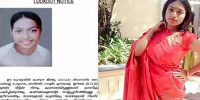 യുവതി വീട്ടിനുള്ളില് വെന്തുമരിച്ച സംഭവം ; സഹോദരിയെ കണ്ടെത്താന് ലുക്ക്ഔട്ട് നോട്ടീസ് യുവതി വീട്ടിനുള്ളില് വെന്തുമരിച്ച സംഭവം ; സഹോദരിയെ കണ്ടെത്താന് ലുക്ക്ഔട്ട് നോട്ടീസ്