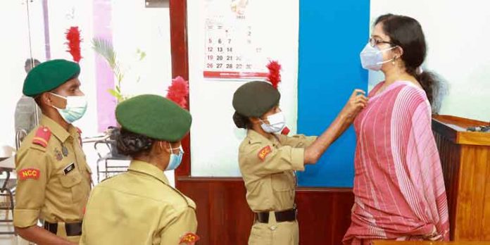 സായുധസേനാ പതാകദിന നിധി സമാഹരണത്തിന് തുടക്കമായി സായുധസേനാ പതാകദിന നിധി സമാഹരണത്തിന് തുടക്കമായി