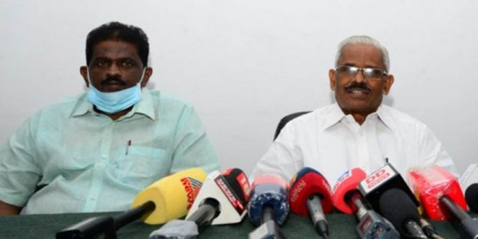 തീർത്ഥാടകർ സ്പോട്ട് ബുക്കിംഗ് സൗകര്യം പരമാവധി ഉപയോഗപ്പെടുത്തണം : ദേവസ്വം പ്രസിഡന്റ് തീർത്ഥാടകർ സ്പോട്ട് ബുക്കിംഗ് സൗകര്യം പരമാവധി ഉപയോഗപ്പെടുത്തണം : ദേവസ്വം പ്രസിഡന്റ്