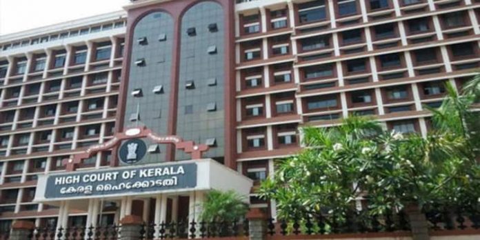 ജഡ്ജിയെ അധിക്ഷേപിച്ച് പ്ലീഡർ ; സിറ്റിംഗ് നിർത്തി ജഡ്ജി ചേംബറിലേയ്ക്കു മടങ്ങി ജഡ്ജിയെ അധിക്ഷേപിച്ച് പ്ലീഡർ ; സിറ്റിംഗ് നിർത്തി ജഡ്ജി ചേംബറിലേയ്ക്കു മടങ്ങി