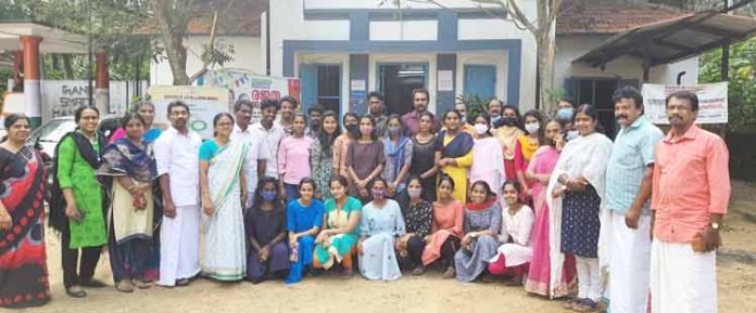 അതിദാരിദ്ര്യം നേരിടുന്ന കുടുംബങ്ങളെ കണ്ടെത്താന് എന്.എസ്.എസ് വോളന്റീയര്മാര് അതിദാരിദ്ര്യം നേരിടുന്ന കുടുംബങ്ങളെ കണ്ടെത്താന് എന്.എസ്.എസ് വോളന്റീയര്മാര്