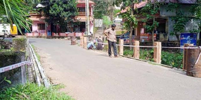 ഐത്തല പാലത്തിന്റെ പുനരുദ്ധാരണ ജോലികള് തുടങ്ങി ഐത്തല പാലത്തിന്റെ പുനരുദ്ധാരണ ജോലികള് തുടങ്ങി
