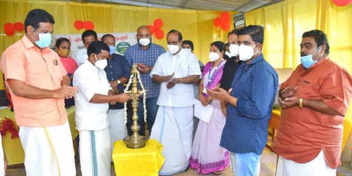 “ഡോക്ടേഴ്സ് ഫോർ യു” 1.5 കോടി രൂപയുടെ മെഡിക്കൽ ഉപകരണങ്ങള് കൈമാറി “ഡോക്ടേഴ്സ് ഫോർ യു” 1.5 കോടി രൂപയുടെ മെഡിക്കൽ ഉപകരണങ്ങള് കൈമാറി