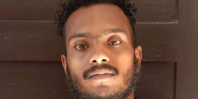 അരലക്ഷത്തോളം വിലവരുന്ന എംഡിഎംഎയുമായി യുവാവ് പിടിയിൽ അരലക്ഷത്തോളം വിലവരുന്ന എംഡിഎംഎയുമായി യുവാവ് പിടിയിൽ
