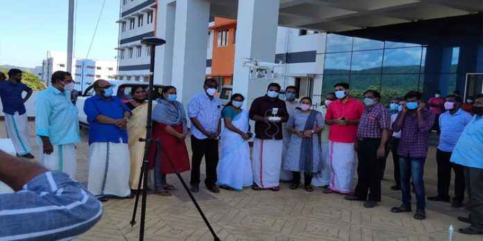 ഗവ.മെഡിക്കൽ കോളേജിൻ്റെ രണ്ടാം ഘട്ട വികസന പ്രവർത്തനം ; ഡ്രോൺ സർവ്വെ അഡ്വ.കെ.യു.ജനീഷ് കുമാർ എം.എൽ.എ ഉദ്ഘാടനം ചെയ്തു ഗവ.മെഡിക്കൽ കോളേജിൻ്റെ രണ്ടാം ഘട്ട വികസന പ്രവർത്തനം ; ഡ്രോൺ സർവ്വെ അഡ്വ.കെ.യു.ജനീഷ് കുമാർ എം.എൽ.എ ഉദ്ഘാടനം ചെയ്തു