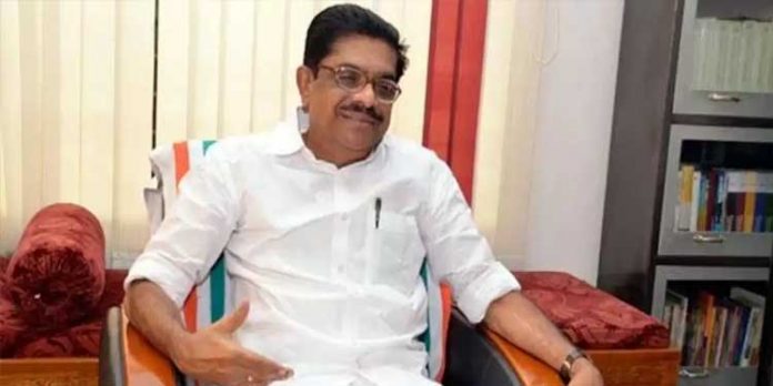 ജനവികാരം രാഹുൽ ഗാന്ധിയുടെ ശ്രദ്ധയില്പ്പെടുത്തി ; ഉചിതമായ തീരുമാനമെടുക്കേണ്ടത് പാര്ട്ടി നേതൃത്വം : വി എം സുധീരൻ ജനവികാരം രാഹുൽ ഗാന്ധിയുടെ ശ്രദ്ധയില്പ്പെടുത്തി ; ഉചിതമായ തീരുമാനമെടുക്കേണ്ടത് പാര്ട്ടി നേതൃത്വം : വി എം സുധീരൻ