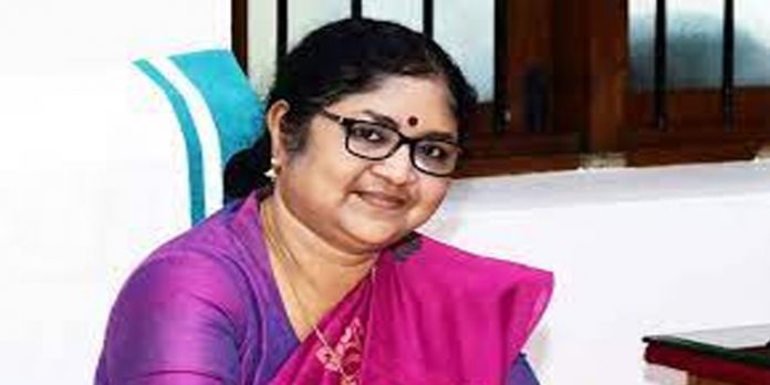 ഗവര്ണര്ക്ക് അച്ഛൻ്റെ പ്രായമുണ്ട് ; മറുപടി പറയാനില്ല – ആര്.ബിന്ദു ഗവര്ണര്ക്ക് അച്ഛൻ്റെ പ്രായമുണ്ട് ; മറുപടി പറയാനില്ല – ആര്.ബിന്ദു