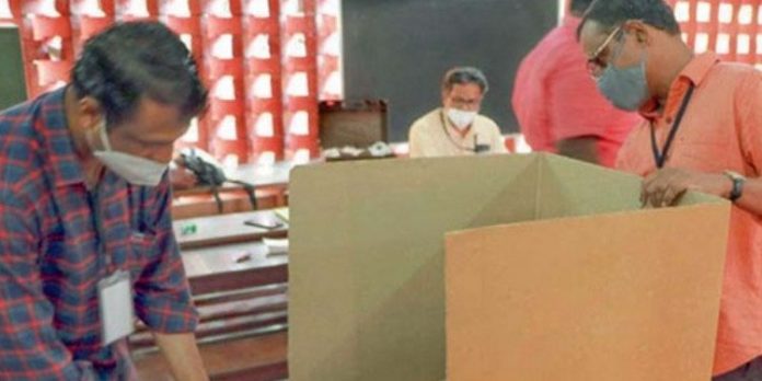 തദ്ദേശ ഉപതെരഞ്ഞെടുപ്പ് ഫലം ഇന്ന് ; കൊച്ചി നിർണായകം തദ്ദേശ ഉപതെരഞ്ഞെടുപ്പ് ഫലം ഇന്ന് ; കൊച്ചി നിർണായകം