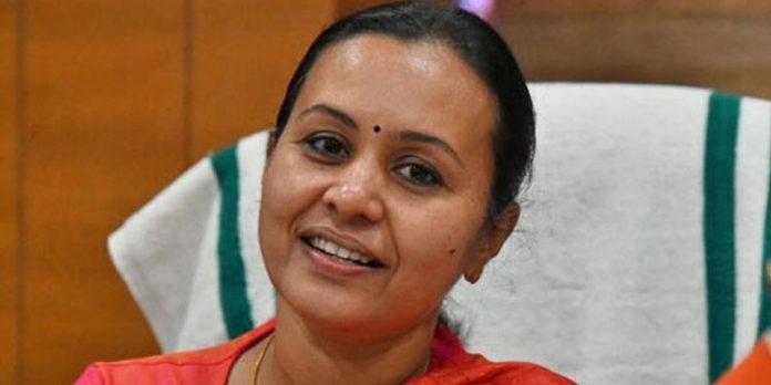 ഒമിക്രോണ് : സംസ്ഥാനത്ത് പ്രത്യേക വാക്സിനേഷന് യജ്ഞം ആരംഭിച്ചുവെന്ന് ആരോഗ്യമന്ത്രി ഒമിക്രോണ് : സംസ്ഥാനത്ത് പ്രത്യേക വാക്സിനേഷന് യജ്ഞം ആരംഭിച്ചുവെന്ന് ആരോഗ്യമന്ത്രി