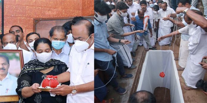 ഇനി അമ്മയ്ക്കൊപ്പം അന്ത്യവിശ്രമം ; ഇടുക്കിയുടെ മണ്ണിലലിഞ്ഞ് പി.ടി തോമസ് ഇനി അമ്മയ്ക്കൊപ്പം അന്ത്യവിശ്രമം ; ഇടുക്കിയുടെ മണ്ണിലലിഞ്ഞ് പി.ടി തോമസ്