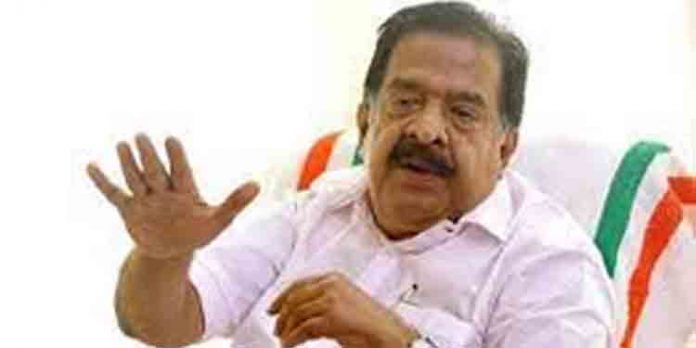 സ്വപ്നാ സുരേഷിനെ കൂടി പഴയ ജോലിയില് തിരിച്ചെടുത്താല് എല്ലാം ശുഭമാകും ; മുഖ്യമന്ത്രിക്കെതിരെ വിമര്ശനവുമായി ചെന്നിത്തല സ്വപ്നാ സുരേഷിനെ കൂടി പഴയ ജോലിയില് തിരിച്ചെടുത്താല് എല്ലാം ശുഭമാകും ; മുഖ്യമന്ത്രിക്കെതിരെ വിമര്ശനവുമായി ചെന്നിത്തല