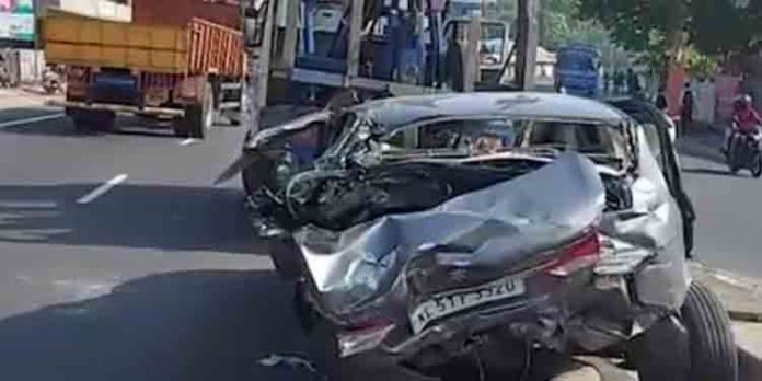 അങ്കമാലിയില് കാറില് ലോറിയിടിച്ച് അപകടം രണ്ടു പേര്ക്ക് ഗുരുതര പരിക്ക് അങ്കമാലിയില് കാറില് ലോറിയിടിച്ച് അപകടം രണ്ടു പേര്ക്ക് ഗുരുതര പരിക്ക്
