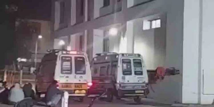 ഗുജറാത്തിൽ വാതകചോർച്ച : ആറ് മരണം ഗുജറാത്തിൽ വാതകചോർച്ച : ആറ് മരണം