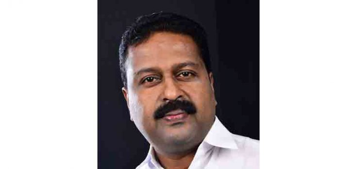 ഐ.എന്.റ്റി.യു.സി ജില്ലാ പ്രസിഡന്റായി ജ്യോതിഷ് കുമാര് മലയാലപ്പുഴ വീണ്ടും ഐ.എന്.റ്റി.യു.സി ജില്ലാ പ്രസിഡന്റായി ജ്യോതിഷ് കുമാര് മലയാലപ്പുഴ വീണ്ടും