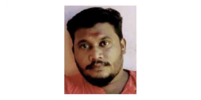 ടോറസ് ലോറി ബൈക്കില് ഇടിച്ച് യുവാവ് മരിച്ചു ടോറസ് ലോറി ബൈക്കില് ഇടിച്ച് യുവാവ് മരിച്ചു