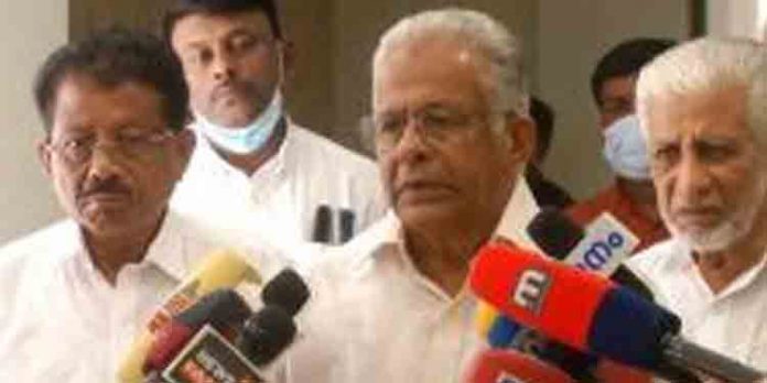 കോൺഗ്രസുമായി ദേശീയ തലത്തിൽ സഖ്യം വേണ്ടെന്ന സിപിഎം നിലപാട് അന്ധമായ കോൺഗ്രസ് വിരോധം : ഇ.ടി മുഹമ്മദ് ബഷീർ കോൺഗ്രസുമായി ദേശീയ തലത്തിൽ സഖ്യം വേണ്ടെന്ന സിപിഎം നിലപാട് അന്ധമായ കോൺഗ്രസ് വിരോധം : ഇ.ടി മുഹമ്മദ് ബഷീർ