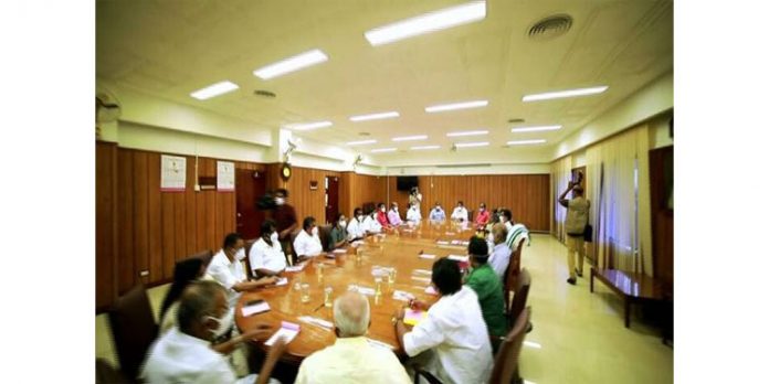ഇന്ന് മന്ത്രിസഭാ യോഗം ; കൊവിഡ് സാഹചര്യം വിലയിരുത്തും ഇന്ന് മന്ത്രിസഭാ യോഗം ; കൊവിഡ് സാഹചര്യം വിലയിരുത്തും