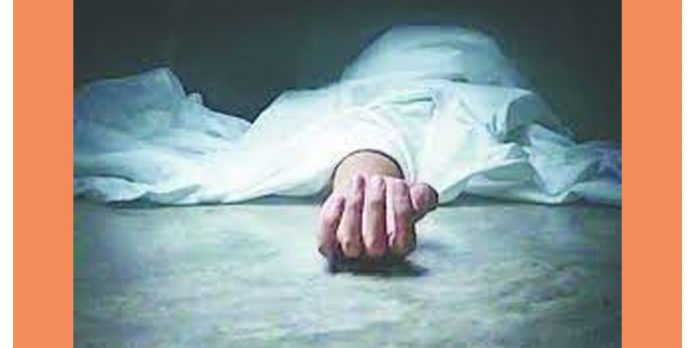 കോവിഡ് ഭയത്തെതുടര്ന്ന് വിഷം കഴിച്ച 23 കാരിയും മൂന്ന് വയസുകാരനായ മകനും മരണപ്പെട്ടു കോവിഡ് ഭയത്തെതുടര്ന്ന് വിഷം കഴിച്ച 23 കാരിയും മൂന്ന് വയസുകാരനായ മകനും മരണപ്പെട്ടു