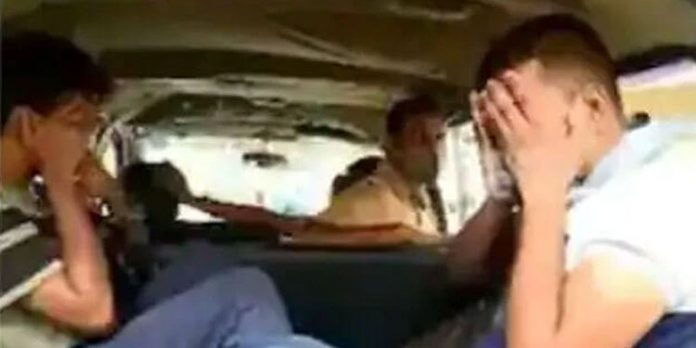 പങ്കാളികളെ പരസ്പരം കൈമാറി ലൈംഗിക വേഴ്ച നടത്തിയ കേസില് ഒരാള് കൂടി അറസ്റ്റില് പങ്കാളികളെ പരസ്പരം കൈമാറി ലൈംഗിക വേഴ്ച നടത്തിയ കേസില് ഒരാള് കൂടി അറസ്റ്റില്