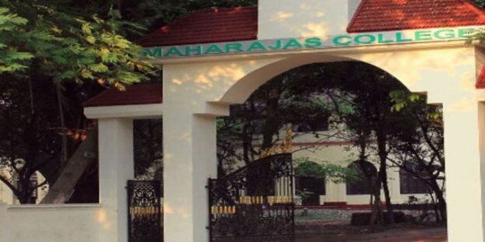 എസ്.എഫ്.ഐ – കെ.എസ്.യു സംഘര്ഷം ; മഹാരാജാസ് കോളേജ് അടച്ചു എസ്.എഫ്.ഐ – കെ.എസ്.യു സംഘര്ഷം ; മഹാരാജാസ് കോളേജ് അടച്ചു