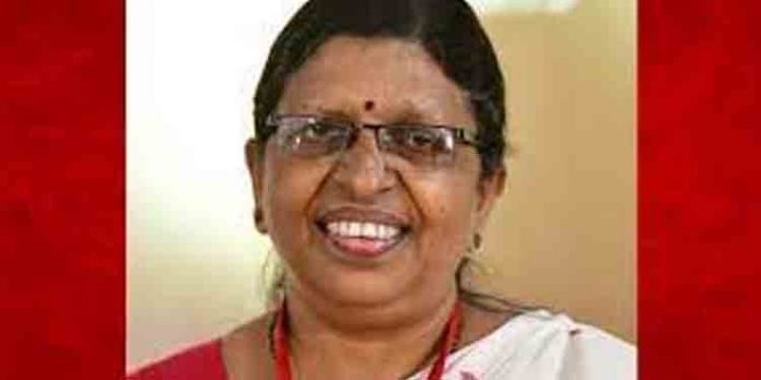 പെണ്കുട്ടികള്ക്ക് പ്രതിസന്ധികളെ തരണം ചെയ്യാന് കഴിയണം : അഡ്വ.പി.സതീദേവി പെണ്കുട്ടികള്ക്ക് പ്രതിസന്ധികളെ തരണം ചെയ്യാന് കഴിയണം : അഡ്വ.പി.സതീദേവി