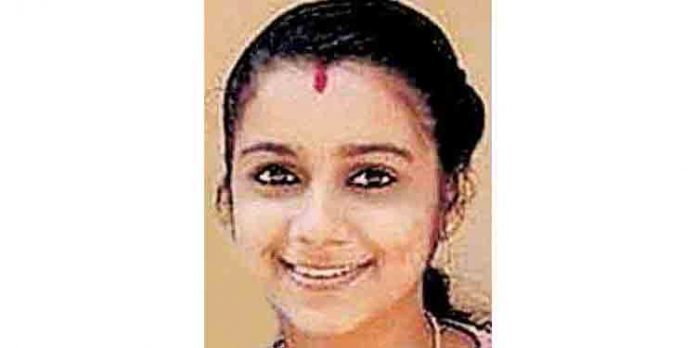 യുവതിയെ ഭര്തൃവീട്ടില് മരിച്ച നിലയില് കണ്ടെത്തി യുവതിയെ ഭര്തൃവീട്ടില് മരിച്ച നിലയില് കണ്ടെത്തി