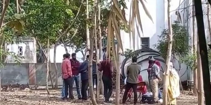 ആശുപത്രിയിലെ ബയോഗ്യാസ് പ്ലാന്റിൽ ഗർഭസ്ഥ ശിശുക്കളുടെ തലയോട്ടികളും എല്ലുകളും ; അന്വേഷണം ആശുപത്രിയിലെ ബയോഗ്യാസ് പ്ലാന്റിൽ ഗർഭസ്ഥ ശിശുക്കളുടെ തലയോട്ടികളും എല്ലുകളും ; അന്വേഷണം