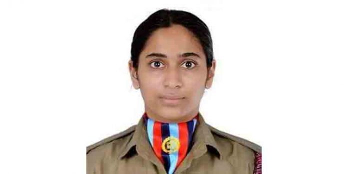 പന്തളത്തിന് അഭിമാനം ; അപൂര്വ്വ നേട്ടവുമായി അക്ഷയ പന്തളത്തിന് അഭിമാനം ; അപൂര്വ്വ നേട്ടവുമായി അക്ഷയ