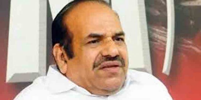 ഇന്ത്യയെ ഒരു മത രാഷ്ട്രമാക്കാനാണ് ആര്എസ്എസ് ശ്രമിക്കുന്നത് ; കോടിയേരി ബാലകൃഷ്ണന് ഇന്ത്യയെ ഒരു മത രാഷ്ട്രമാക്കാനാണ് ആര്എസ്എസ് ശ്രമിക്കുന്നത് ; കോടിയേരി ബാലകൃഷ്ണന്