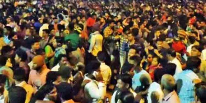 നിയന്ത്രണങ്ങള് മതചടങ്ങുകള്ക്കും ; കോടതി പ്രവര്ത്തനങ്ങള് ഒണ്ലൈനാക്കി നിയന്ത്രണങ്ങള് മതചടങ്ങുകള്ക്കും ; കോടതി പ്രവര്ത്തനങ്ങള് ഒണ്ലൈനാക്കി