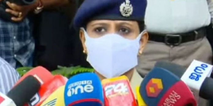 കൊലയ്ക്കു പിന്നില് ലഹരി സംഘങ്ങളുടെ കുടിപ്പക : എസ്.പി ഡി.ശില്പ കൊലയ്ക്കു പിന്നില് ലഹരി സംഘങ്ങളുടെ കുടിപ്പക : എസ്.പി ഡി.ശില്പ