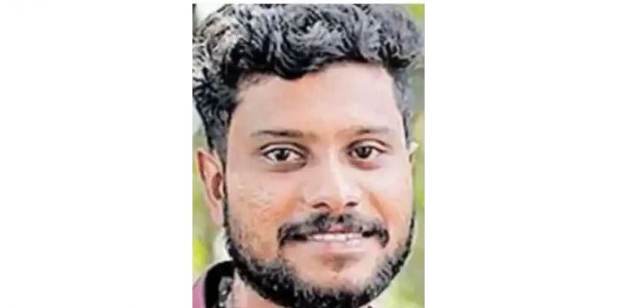 അമ്മ മരിച്ച ദുഖത്തില് മകന് ആറ്റില് ചാടി ആത്മഹത്യ ചെയ്തു അമ്മ മരിച്ച ദുഖത്തില് മകന് ആറ്റില് ചാടി ആത്മഹത്യ ചെയ്തു
