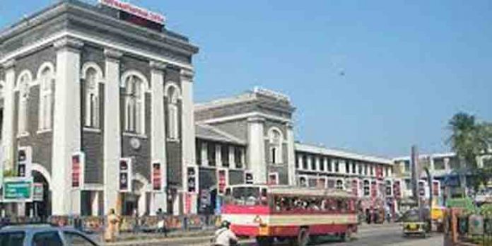 കോവിഡ് വ്യാപനം രൂക്ഷം ; ആളുകള് കൂട്ടം കൂടരുത് – തലസ്ഥാനത്ത് കോവിഡ് നിയന്ത്രണം കടുപ്പിച്ചു കോവിഡ് വ്യാപനം രൂക്ഷം ; ആളുകള് കൂട്ടം കൂടരുത് – തലസ്ഥാനത്ത് കോവിഡ് നിയന്ത്രണം കടുപ്പിച്ചു