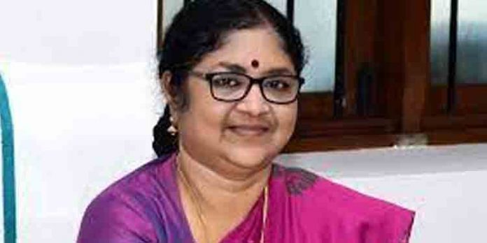 കോവിഡ് വ്യാപനം : കലാലയങ്ങള് അടക്കുന്ന കാര്യം ആലോചിക്കുകയാണെന്ന് മന്ത്രി ആര് ബിന്ദു കോവിഡ് വ്യാപനം : കലാലയങ്ങള് അടക്കുന്ന കാര്യം ആലോചിക്കുകയാണെന്ന് മന്ത്രി ആര് ബിന്ദു