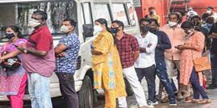 രാജ്യത്ത് 2,82,970 പേര്ക്ക് കൂടി കോവിഡ് സ്ഥിരീകരിച്ചു രാജ്യത്ത് 2,82,970 പേര്ക്ക് കൂടി കോവിഡ് സ്ഥിരീകരിച്ചു