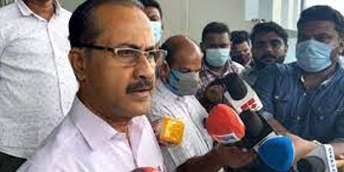 ബിജെപിയുടെ വോട്ട് ലീഗിന് വേണം ; ലീഗ് സംസ്ഥാന ജനറല് സെക്രട്ടറി പി.എം.എ സലാമിന്റെ ടെലിഫോണ് സംഭാഷണം പുറത്ത് ബിജെപിയുടെ വോട്ട് ലീഗിന് വേണം ; ലീഗ് സംസ്ഥാന ജനറല് സെക്രട്ടറി പി.എം.എ സലാമിന്റെ ടെലിഫോണ് സംഭാഷണം പുറത്ത്