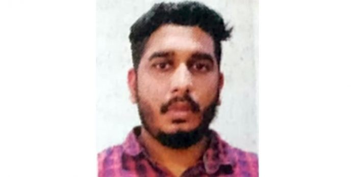 വാടകയ്ക്ക് കൊടുക്കാന് ഉടമകളില് നിന്നു വാങ്ങുന്ന വാഹനങ്ങള് മറിച്ചു വില്ക്കുന്നു ; സംഘത്തിലെ പ്രധാനി അറസ്റ്റില് വാടകയ്ക്ക് കൊടുക്കാന് ഉടമകളില് നിന്നു വാങ്ങുന്ന വാഹനങ്ങള് മറിച്ചു വില്ക്കുന്നു ; സംഘത്തിലെ പ്രധാനി അറസ്റ്റില്