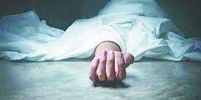 ക്രിസ്തുമതം സ്വീകരിക്കണമെന്നാവശ്യപ്പെട്ട് സ്കൂള് അധികൃതരുടെ പീഡനം ; വിദ്യാര്ത്ഥിനി ജീവനൊടുക്കി ക്രിസ്തുമതം സ്വീകരിക്കണമെന്നാവശ്യപ്പെട്ട് സ്കൂള് അധികൃതരുടെ പീഡനം ; വിദ്യാര്ത്ഥിനി ജീവനൊടുക്കി
