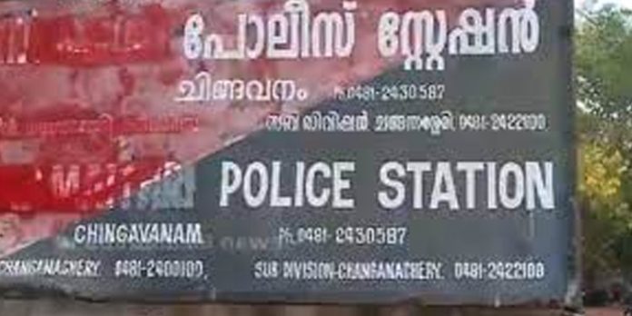 കോളേജ് വിദ്യാര്ഥിയെ തൂങ്ങി മരിച്ച നിലയില് കണ്ടെത്തിയ സംഭവo ; പോലീസ് അന്വേഷണം തുടങ്ങി കോളേജ് വിദ്യാര്ഥിയെ തൂങ്ങി മരിച്ച നിലയില് കണ്ടെത്തിയ സംഭവo ; പോലീസ് അന്വേഷണം തുടങ്ങി