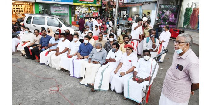 സിപിഐ സമര പ്രചരണ വാഹന ജാഥ പത്തനംതിട്ടയിൽ സമാപിച്ചു സിപിഐ സമര പ്രചരണ വാഹന ജാഥ പത്തനംതിട്ടയിൽ സമാപിച്ചു