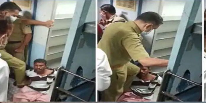 ട്രെയിനിലെ മര്ദ്ദനം : എ എസ് ഐയ്ക്കെതിരെ വകുപ്പുതല നടപടി ട്രെയിനിലെ മര്ദ്ദനം : എ എസ് ഐയ്ക്കെതിരെ വകുപ്പുതല നടപടി