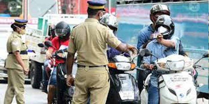 ഞായര് നിയന്ത്രണങ്ങളുള്ള നാളെയും 30നും വിവാഹത്തിനും മരണാനന്തര ചടങ്ങുകള്ക്കും 20 പേര് മാത്രം ഞായര് നിയന്ത്രണങ്ങളുള്ള നാളെയും 30നും വിവാഹത്തിനും മരണാനന്തര ചടങ്ങുകള്ക്കും 20 പേര് മാത്രം