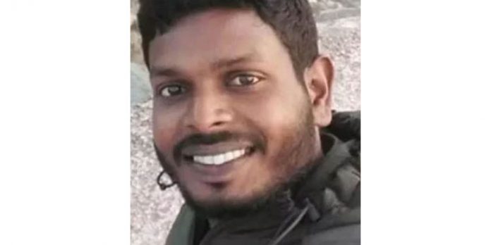 ഫയര് ഫോഴ്സ് അക്കാദമിയില് സ്റ്റേഷന് ഓഫീസര് ട്രെയിനിയെ തൂങ്ങിമരിച്ച നിലയില് കണ്ടെത്തി ഫയര് ഫോഴ്സ് അക്കാദമിയില് സ്റ്റേഷന് ഓഫീസര് ട്രെയിനിയെ തൂങ്ങിമരിച്ച നിലയില് കണ്ടെത്തി