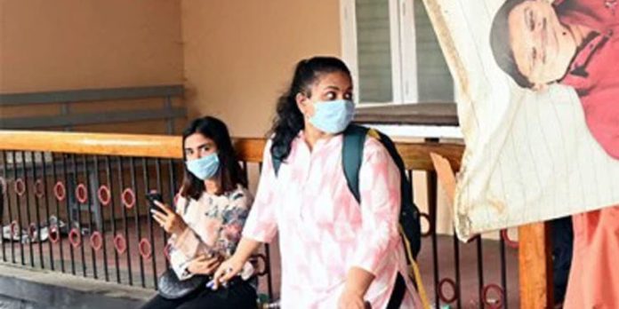 മുന് മന്ത്രി ആര്എസ് ഉണ്ണിയുടെ സ്വത്ത് തട്ടാന് ശ്രമിച്ച കേസില് സെക്രട്ടറി കെ.പി ഉണ്ണിക്കൃഷ്ണന് മുന്കൂര് ജാമ്യം തേടി മുന് മന്ത്രി ആര്എസ് ഉണ്ണിയുടെ സ്വത്ത് തട്ടാന് ശ്രമിച്ച കേസില് സെക്രട്ടറി കെ.പി ഉണ്ണിക്കൃഷ്ണന് മുന്കൂര് ജാമ്യം തേടി