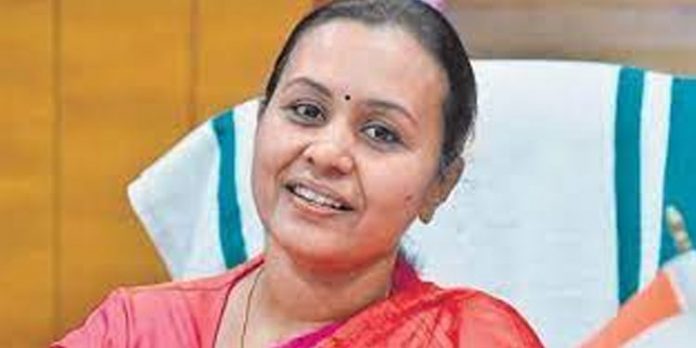 മാര്ച്ച് എട്ടിനുള്ളില് വനിത ശിശുവികസന വകുപ്പിലെ എല്ലാ ഫയലുകളും തീര്പ്പാക്കണം ; ആരോഗ്യ മന്ത്രി മാര്ച്ച് എട്ടിനുള്ളില് വനിത ശിശുവികസന വകുപ്പിലെ എല്ലാ ഫയലുകളും തീര്പ്പാക്കണം ; ആരോഗ്യ മന്ത്രി