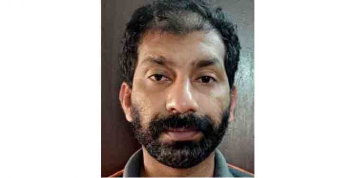 പ്രായമായ സ്ത്രീകളെ ആക്രമിച്ച് മാല പൊട്ടിക്കുന്ന കേസിലെ പ്രതിയെ കിളിമാനൂര് പോലീസ് അറസ്റ്റ് ചെയ്തു പ്രായമായ സ്ത്രീകളെ ആക്രമിച്ച് മാല പൊട്ടിക്കുന്ന കേസിലെ പ്രതിയെ കിളിമാനൂര് പോലീസ് അറസ്റ്റ് ചെയ്തു